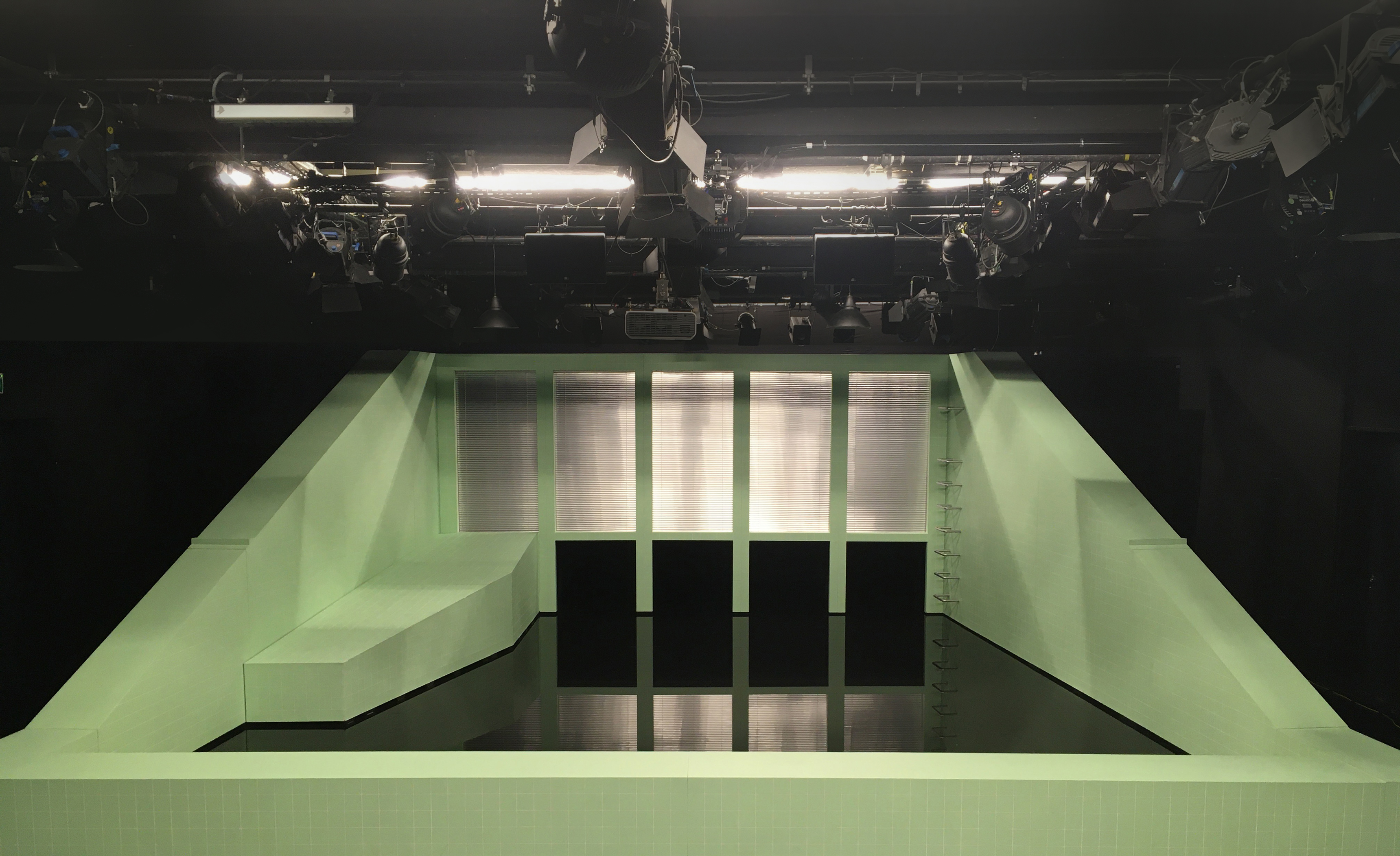 tod-der-treuhand-theater-magdeburg